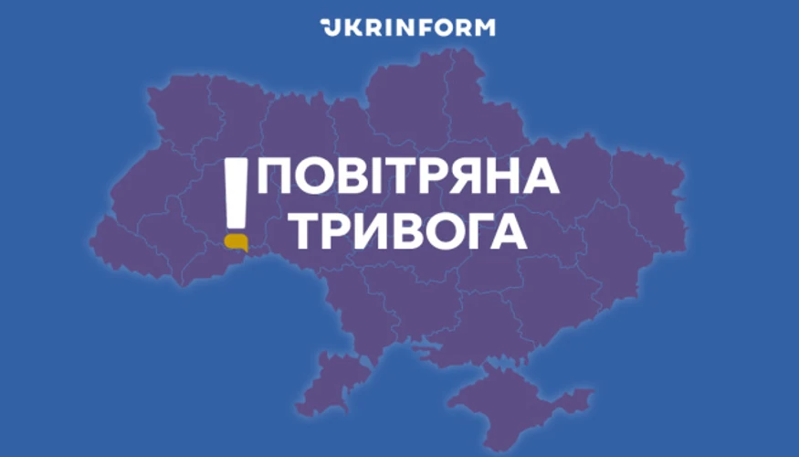 Повітряна тривога в Україні через загрозу балістичного озброєння (референсне фото: REUTERS/Yan Dobronosov)