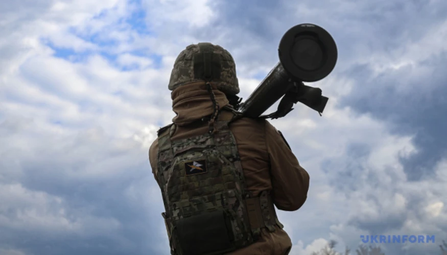 Робота протиповітряної оборони під час нічної атаки безпілотників