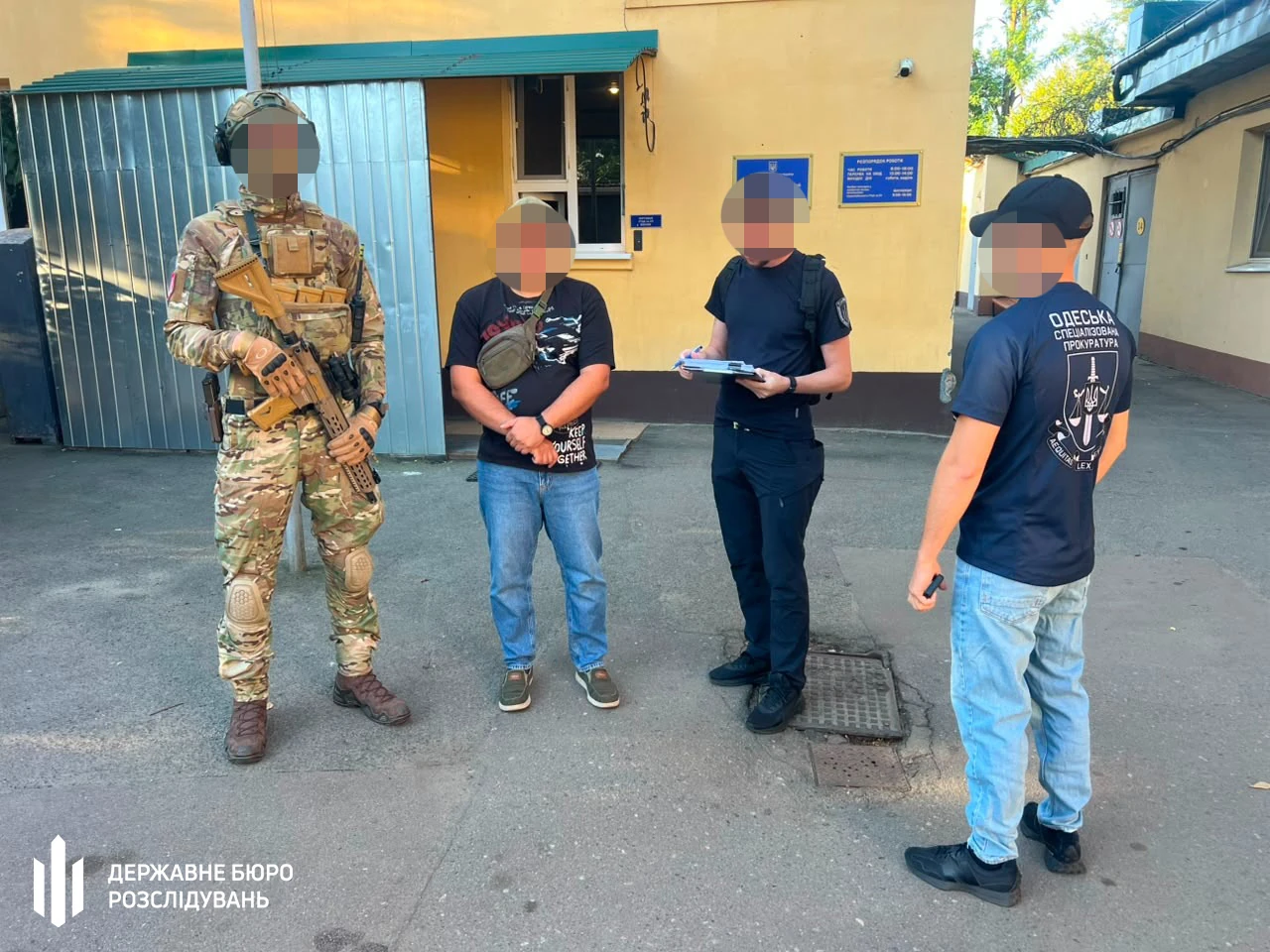Підозри ще чотирьом працівникам РТЦК на Одещині: деталі від ДБР