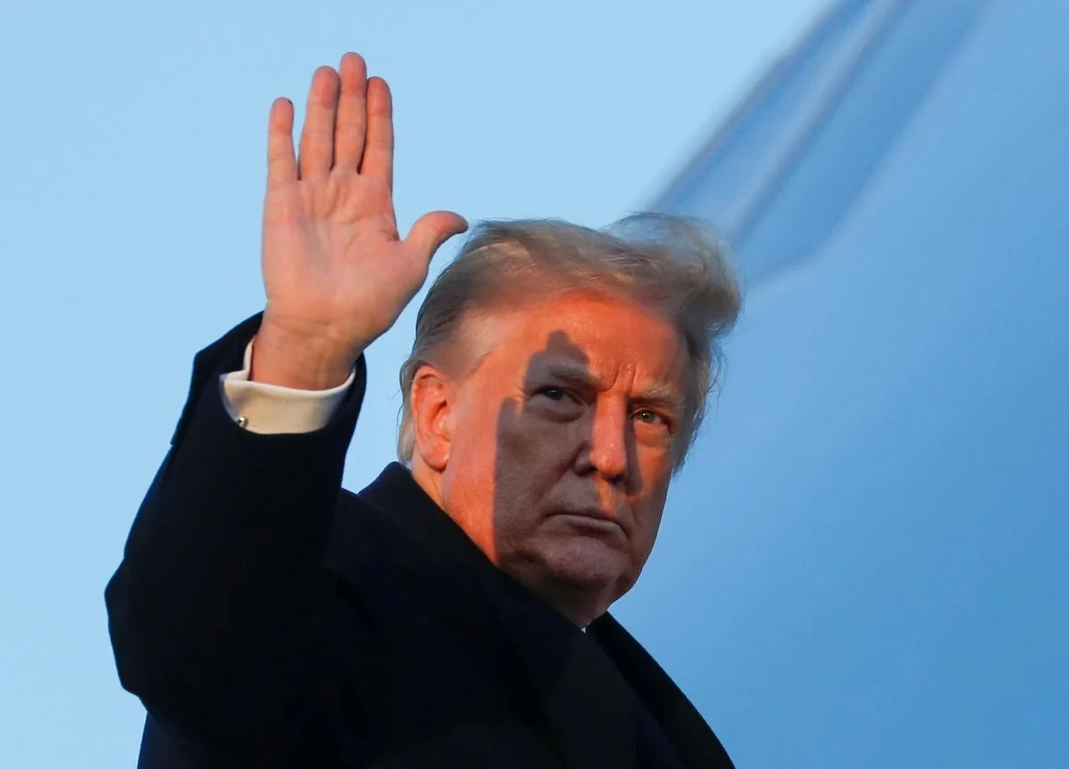 Трамп у Туреччині: 20:44 — старий Air Force One злетів порожнім