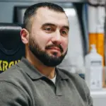 Арсен Жумаділов під час пресконференції в Києві 20 серпня 2026 року
