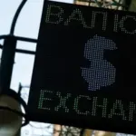 Національний банк України встановив офіційні курси валют на 22 вересня: долар та євро подорожчали, гривня послабилася