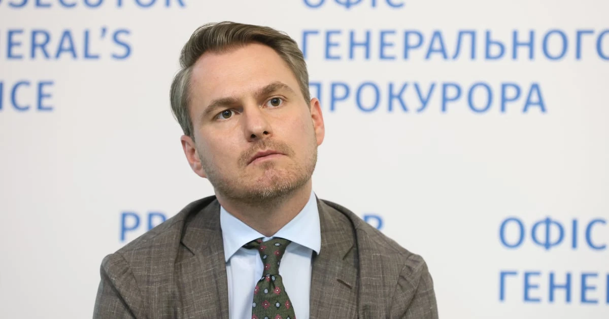 Зеленський підписав указ про відсторонення Кравченка: підтверджені факти
