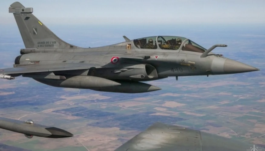Французький винищувач Rafale на військовій операції