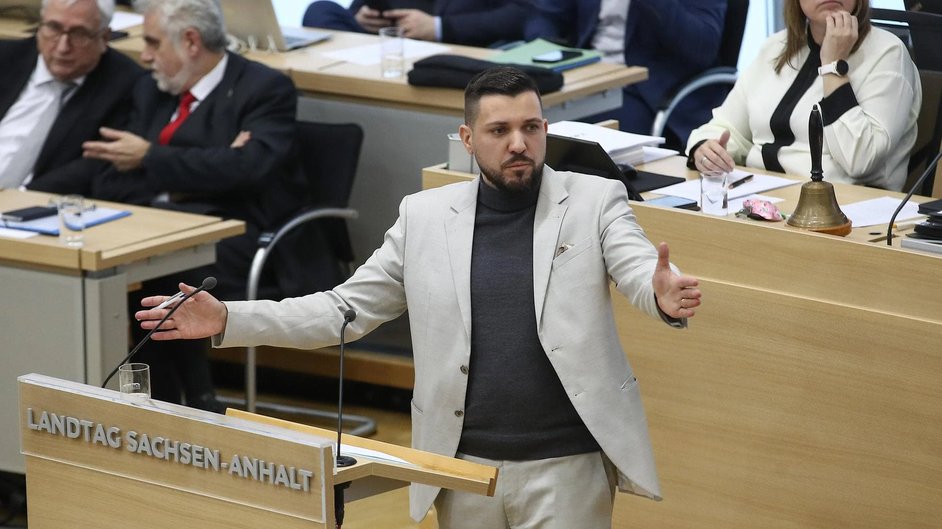 Президентом ландтагу Саксонії-Ангальт став перший в історії Німеччини голова від «АдН»